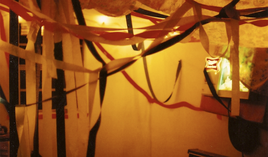 http://www.brianechon.com/indexhibit/files/gimgs/26_streamers.jpg